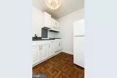730 24th Street NW #414, Washington, DC 20037 - Photo 5