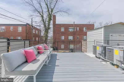 1012 17th Place NE #4, Washington, DC 20002 - Photo 13