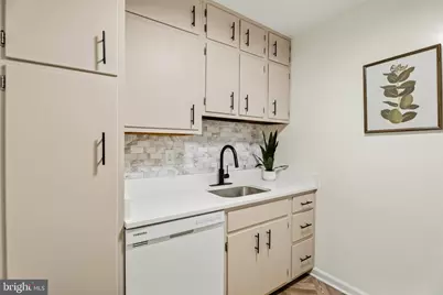 [Address not provided], Washington, DC 20016 - Photo 19