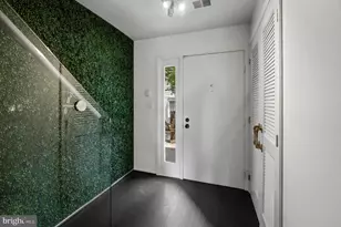 42 Hawthorne Ct NE, Washington, DC 20017 - Photo 3