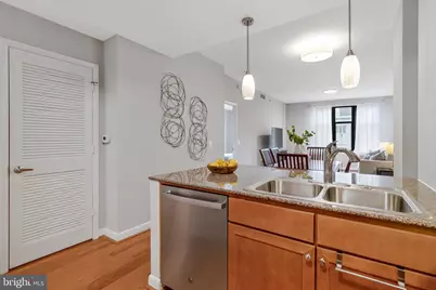 400 Massachusetts Avenue NW #803, Washington, DC 20001 - Photo 11