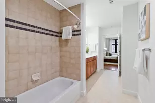 400 Massachusetts Ave NW, Washington, DC 20001 - Photo 19