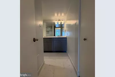 2111 Wisconsin Avenue NW #319, Washington, DC 20007 - Photo 11