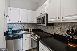 1615 Q St NW, Washington, DC 20009 - Photo 7