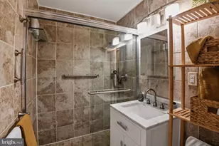 1615 Q St NW, Washington, DC 20009 - Photo 11