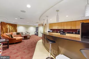 915 E St NW, Washington, DC 20004 - Photo 33