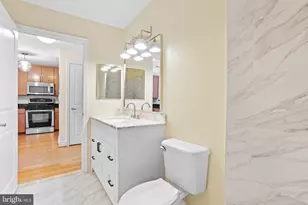 915 E St NW, Washington, DC 20004 - Photo 27