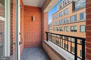 915 E St NW, Washington, DC 20004 - Photo 29