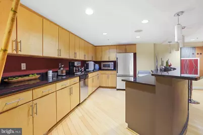 915 E Street NW #1202, Washington, DC 20004 - Photo 33