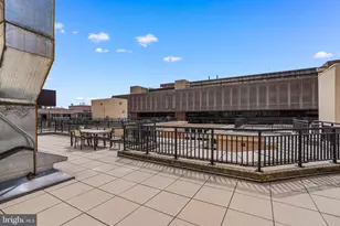 915 E St NW, Washington, DC 20004 - Photo 37
