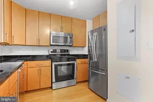 915 E St NW, Washington, DC 20004 - Photo 11