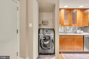 1615 Kenyon St NW, Washington, DC 20010 - Photo 9