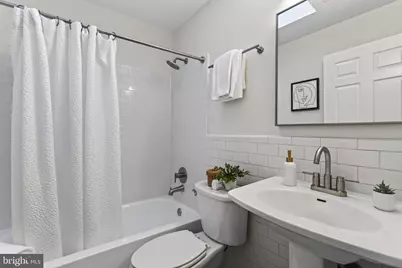 1633 New Jersey Avenue NW, Washington, DC 20001 - Photo 17