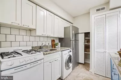 626 Independence Avenue SE #304, Washington, DC 20003 - Photo 9