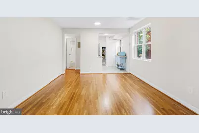 626 Independence Avenue SE #304, Washington, DC 20003 - Photo 5