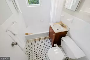 626 Independence Ave SE, Washington, DC 20003 - Photo 25