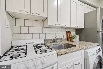 626 Independence Avenue SE #304, Washington, DC 20003 - Photo 11