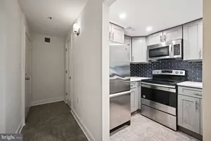 1727 R St NW, Washington, DC 20009 - Photo 5