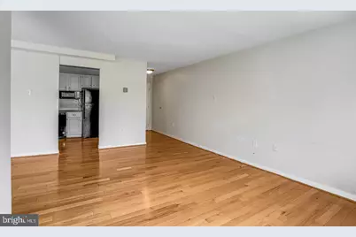 4555 Macarthur Boulevard NW #103, Washington, DC 20007 - Photo 9