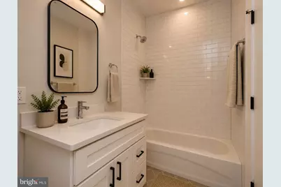 1016 17th Place NE #203, Washington, DC 20002 - Photo 27