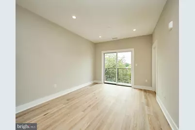 1016 17th Place NE #203, Washington, DC 20002 - Photo 5