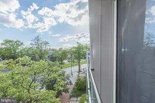 1332 G St SE, Washington, DC 20003 - Photo 37