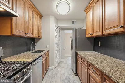 1231 Penn Street NE #4, Washington, DC 20002 - Photo 11