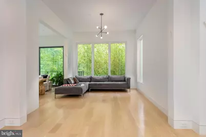 2905 University Terrace NW, Washington, DC 20016 - Photo 11