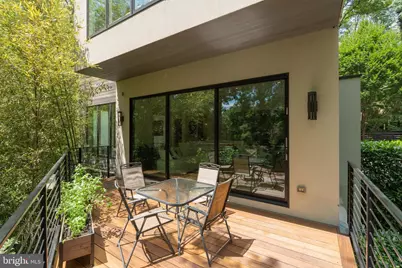 2905 University Terrace NW, Washington, DC 20016 - Photo 9