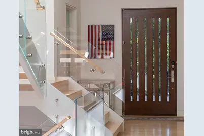 2905 University Terrace NW, Washington, DC 20016 - Photo 5