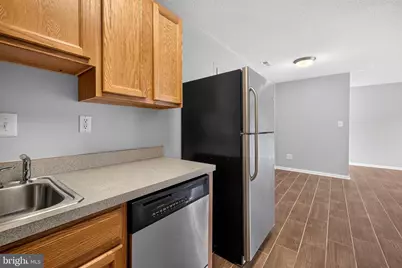 625 Chesapeake Street SE #301, Washington, DC 20032 - Photo 5