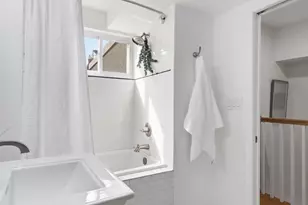 1225 Maryland Ave NE, Washington, DC 20002 - Photo 17