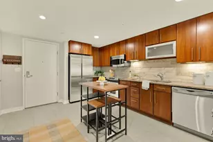 1025 1st SE, Washington, DC 20003 - Photo 7