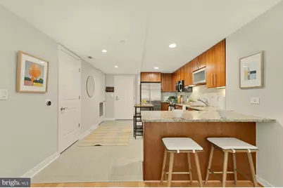 1025 1st SE #104, Washington, DC 20003 - Photo 11
