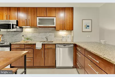 1025 1st SE #104, Washington, DC 20003 - Photo 5