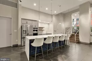 1025 1st SE, Washington, DC 20003 - Photo 33