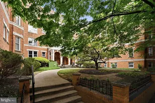 1820 Clydesdale Pl NW, Washington, DC 20009 - Photo 15