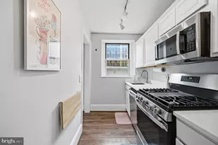 1820 Clydesdale Pl NW, Washington, DC 20009 - Photo 9
