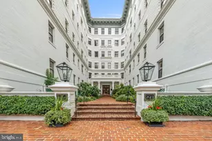 2123 California St NW, Washington, DC 20008 - Photo 1