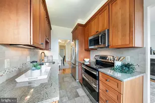 2123 California St NW, Washington, DC 20008 - Photo 17