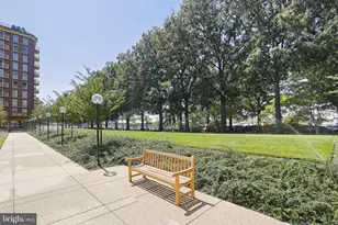 560 N St SW, Washington, DC 20024 - Photo 39