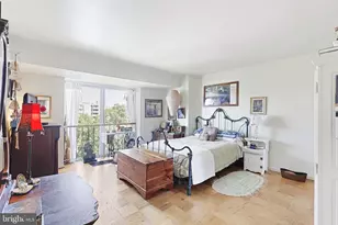 560 N St SW, Washington, DC 20024 - Photo 25