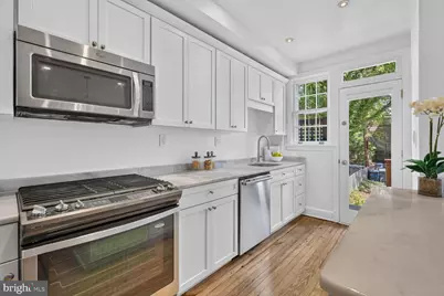 2505 39th Street NW, Washington, DC 20007 - Photo 9