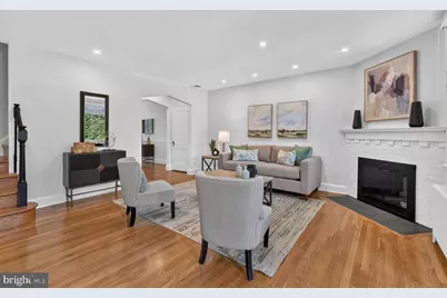 2505 39th Street NW, Washington, DC 20007 - Photo 3