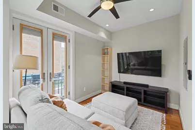 1211 G Street SE #9, Washington, DC 20003 - Photo 9
