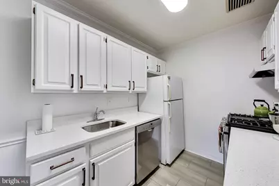 4114 Davis Place NW #315, Washington, DC 20007 - Photo 9