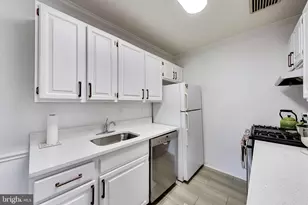 4114 Davis Pl NW, Washington, DC 20007 - Photo 9