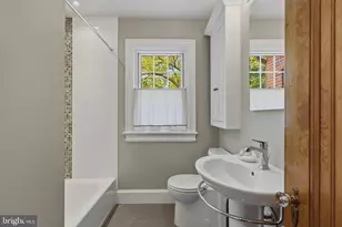 5405 39th St NW, Washington, DC 20015 - Photo 43