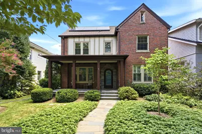 5405 39th Street NW, Washington, DC 20015 - Photo 3