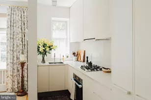 1835 Phelps Pl NW, Washington, DC 20008 - Photo 13